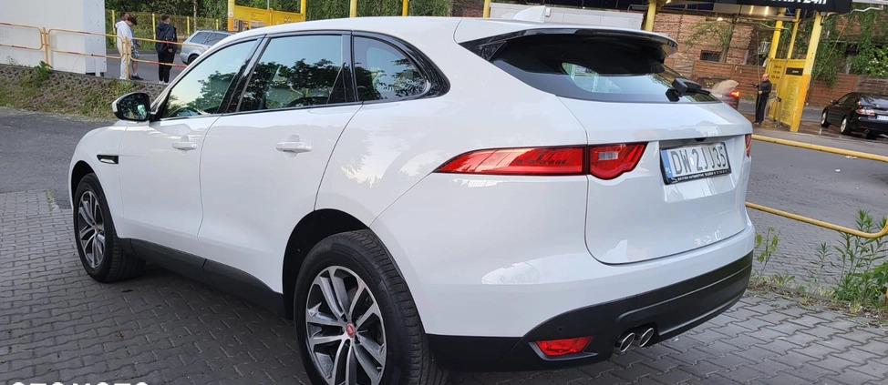 Jaguar F-Pace cena 111900 przebieg: 76000, rok produkcji 2018 z Zabrze małe 121